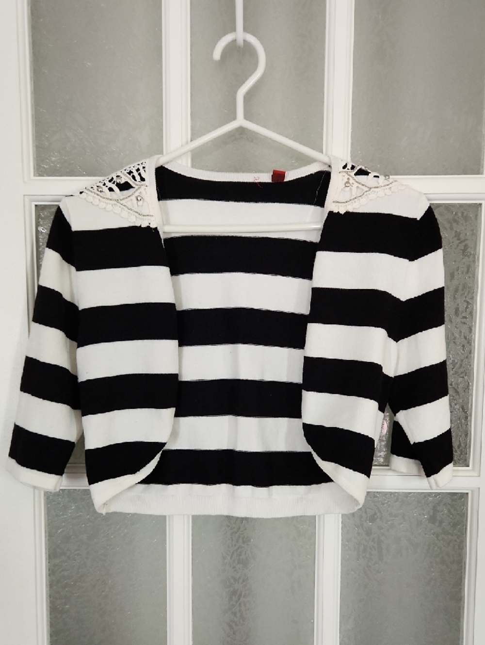Black and White Striped Cropped Cardigan with Lace Shoulders